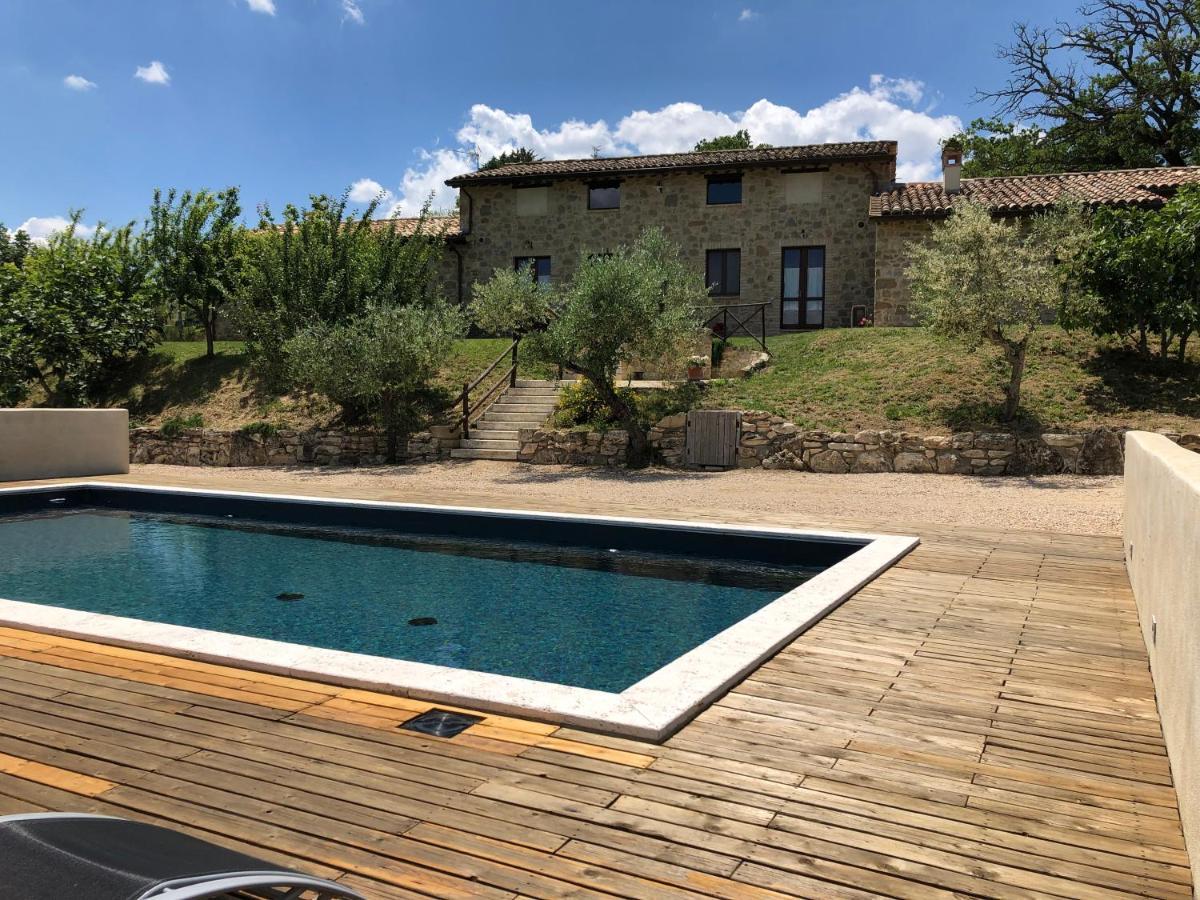 Agriturismo Sant'Angelo Holiday Farm Gualdo Cattaneo 外观 照片